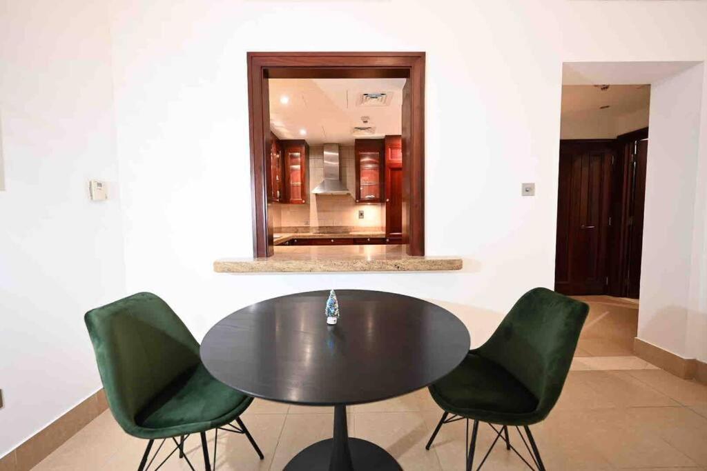 Brand New Furniture . Close To Dubai Mall. Εξωτερικό φωτογραφία