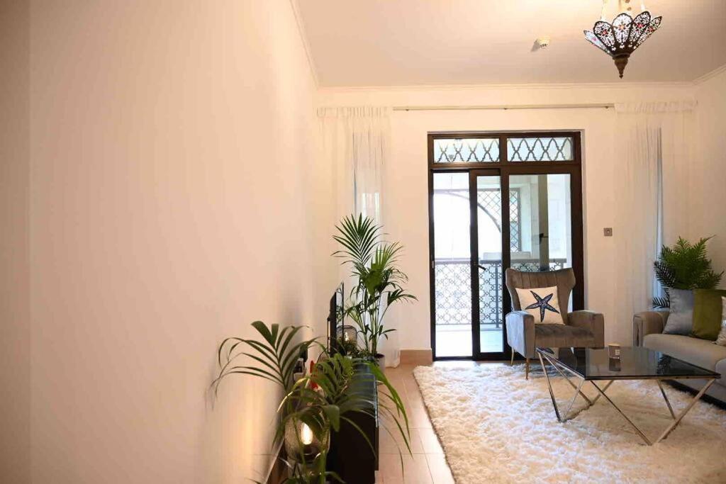 Brand New Furniture . Close To Dubai Mall. Εξωτερικό φωτογραφία