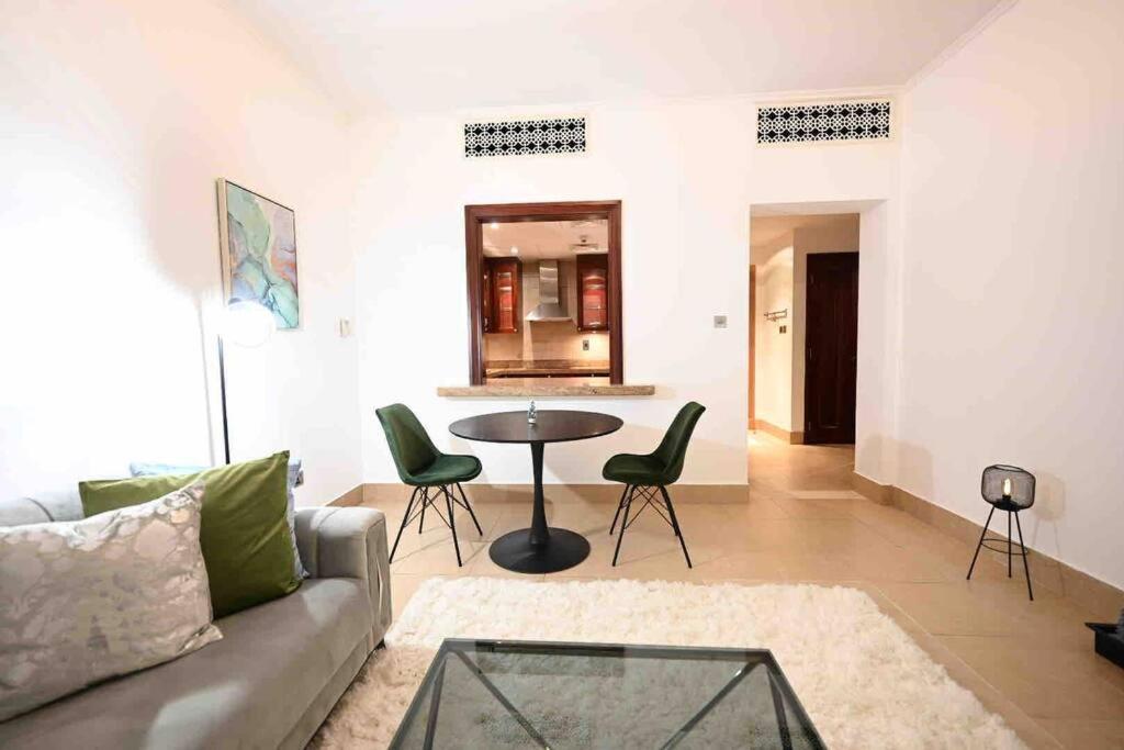 Brand New Furniture . Close To Dubai Mall. Εξωτερικό φωτογραφία