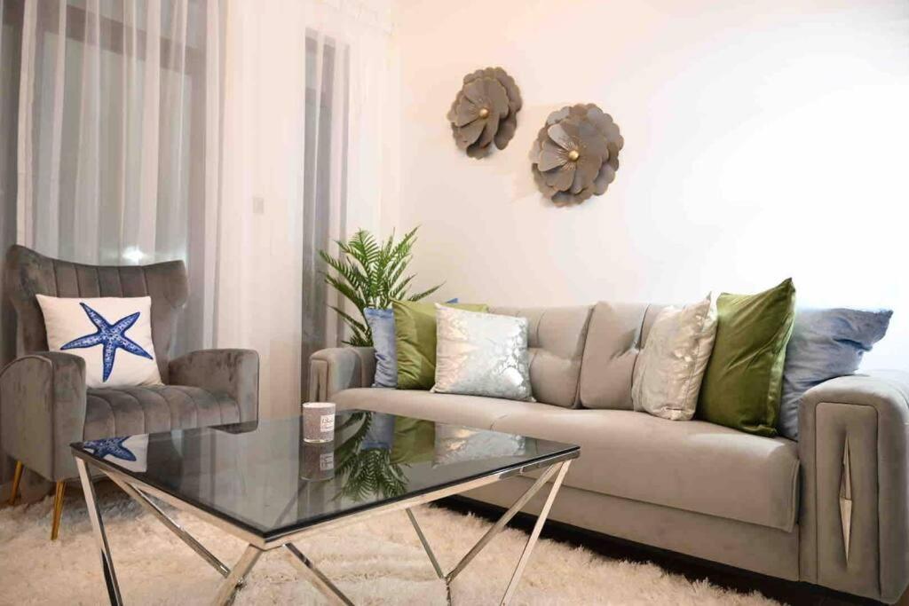 Brand New Furniture . Close To Dubai Mall. Εξωτερικό φωτογραφία
