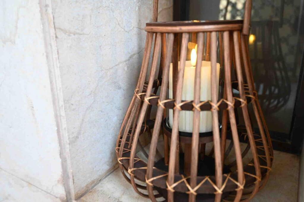 Brand New Furniture . Close To Dubai Mall. Εξωτερικό φωτογραφία