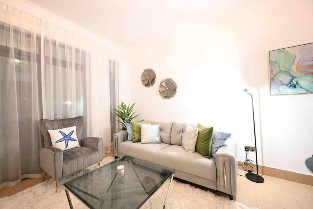 Brand New Furniture . Close To Dubai Mall. Εξωτερικό φωτογραφία