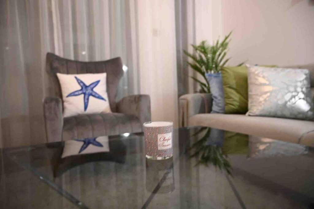 Brand New Furniture . Close To Dubai Mall. Εξωτερικό φωτογραφία